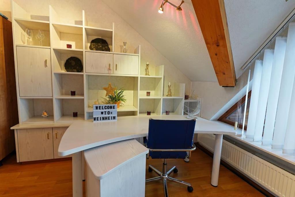 Grosse, Helle Wohnung Fuer Bis Zu 6 Personen Weinheim Eksteriør bilde