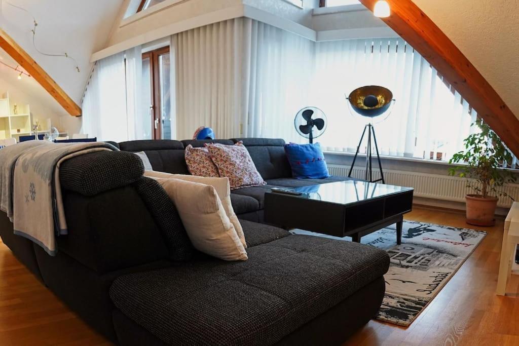 Grosse, Helle Wohnung Fuer Bis Zu 6 Personen Weinheim Eksteriør bilde